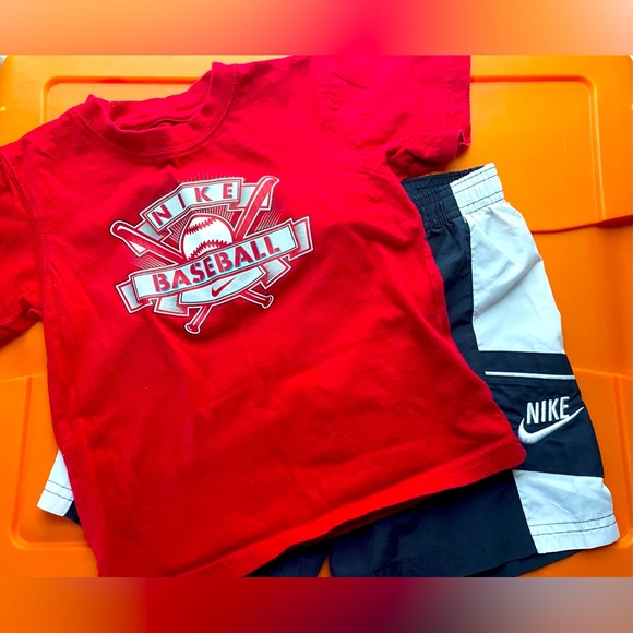 Toddler Boy Nike Matching Set- 2T - Picture 1 of 3